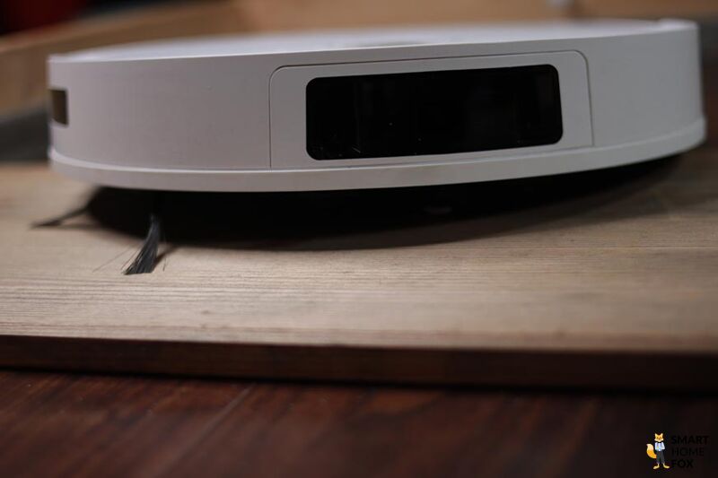 Yeedi Vac 2 Pro überwindet eine hohe Türschwelle